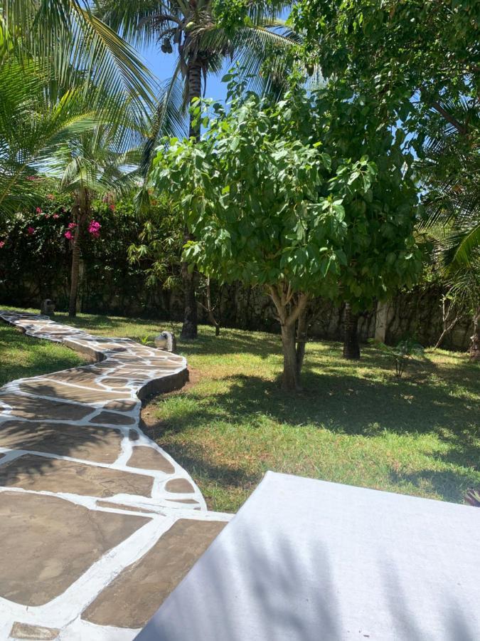 Kamakuti Villa Watamu Exteriör bild